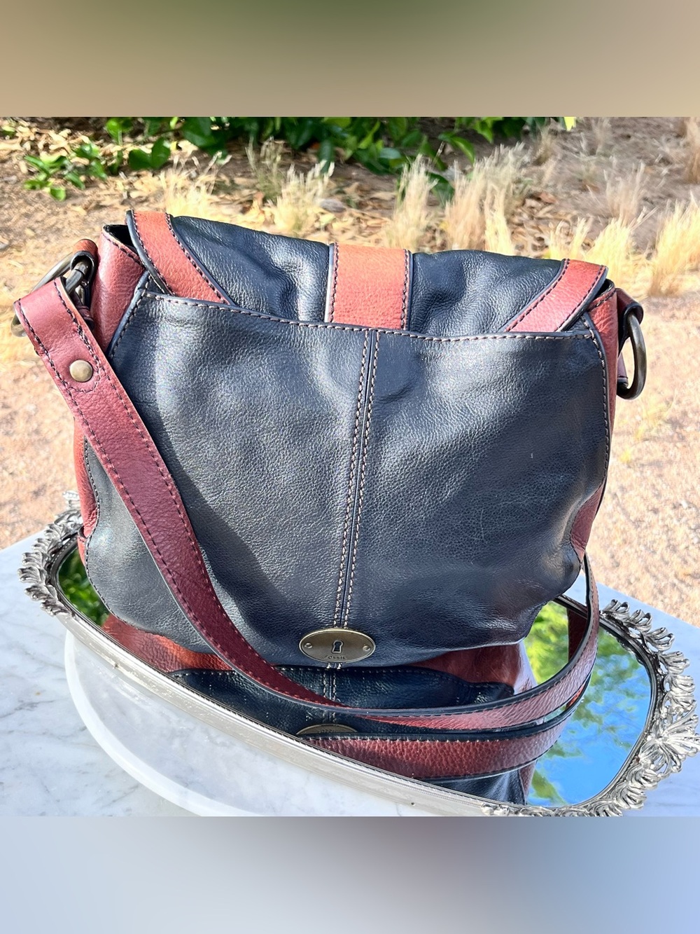 Vintage Fossil Saddlebag Handbag / Purse, Black / Brown, Flap, Adj Strap - Picture 4 of 14
